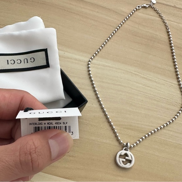 Gucci interlocking necklace - Picture 2 of 3